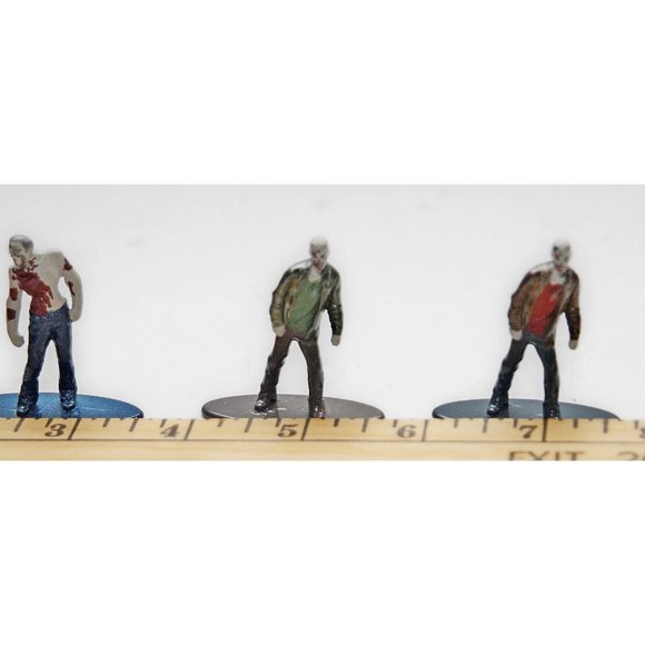 Jada Toy Metal figs Nano The Walking Dead Diecast Qty: (4) Zombie toys - Picture 3 of 4